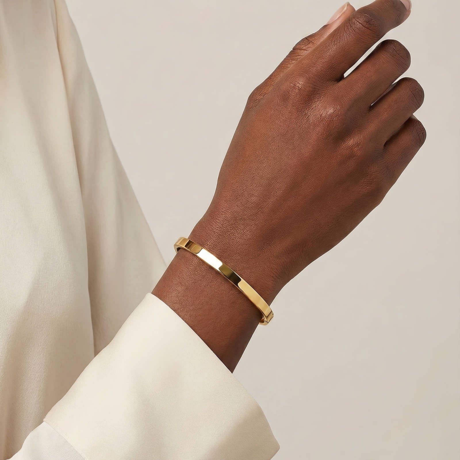 Lisse Bangle – Gold