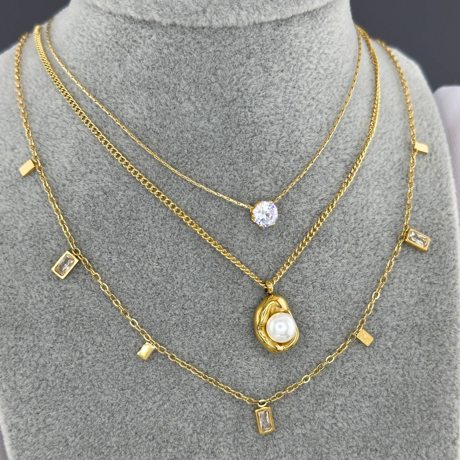 Waterproof Gold Plated Sculptural Pearl Pendant Necklace